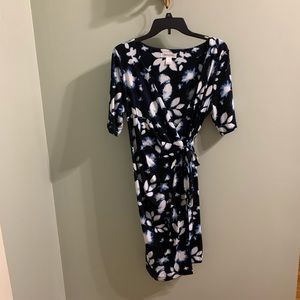 Maternity wrap dress